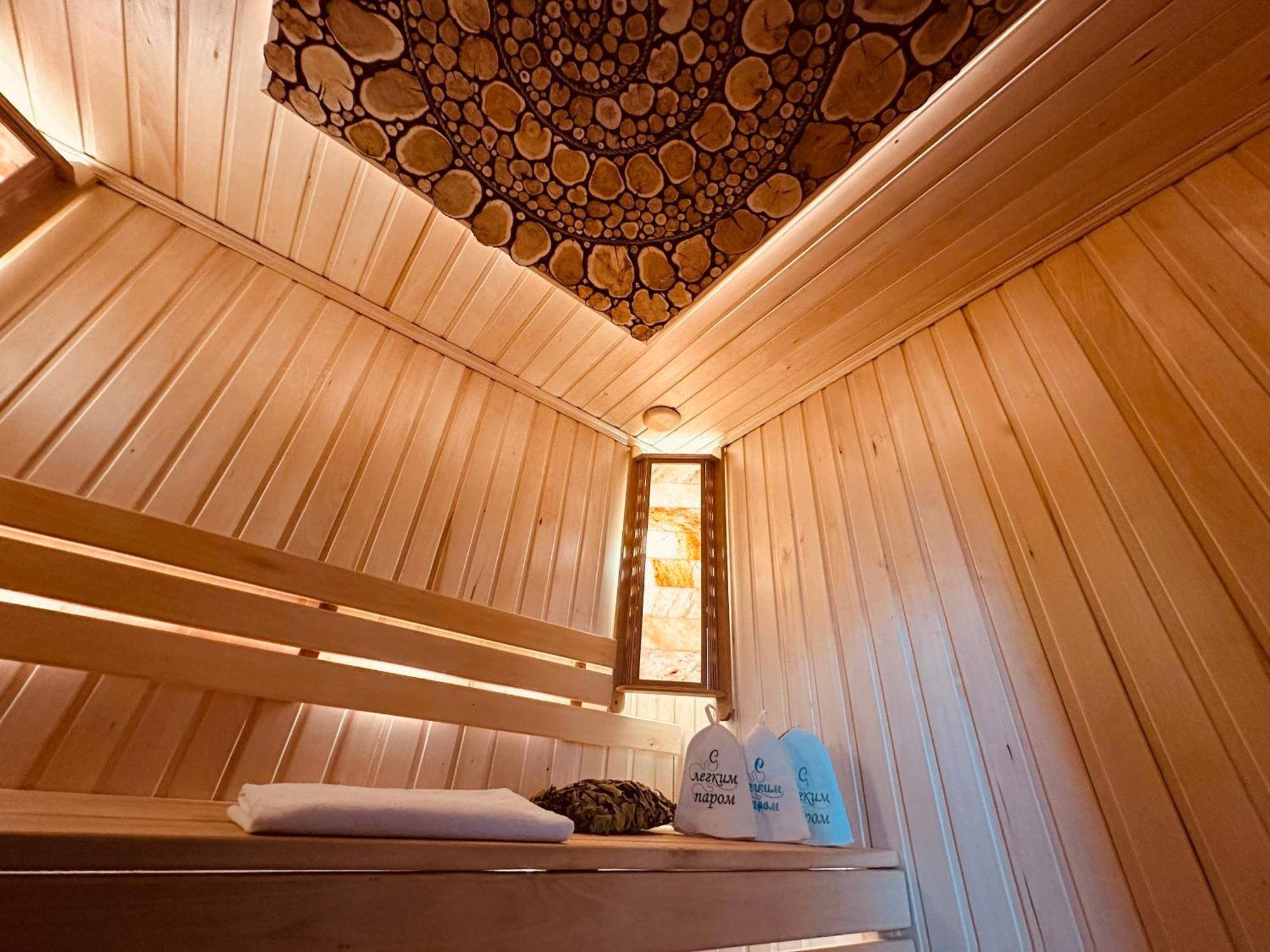 Lion Hotel Astana Eksteriør billede